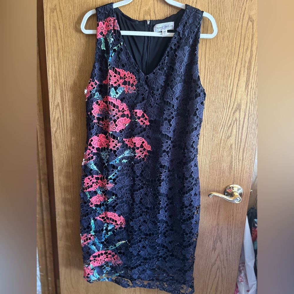 PAPER DOLLS FLORAL LACE DRESS WORN ONCE